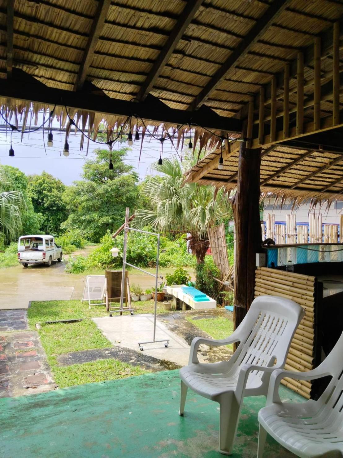 Tiki Bar-Kantiang Guesthouse Ko Lanta Esterno foto